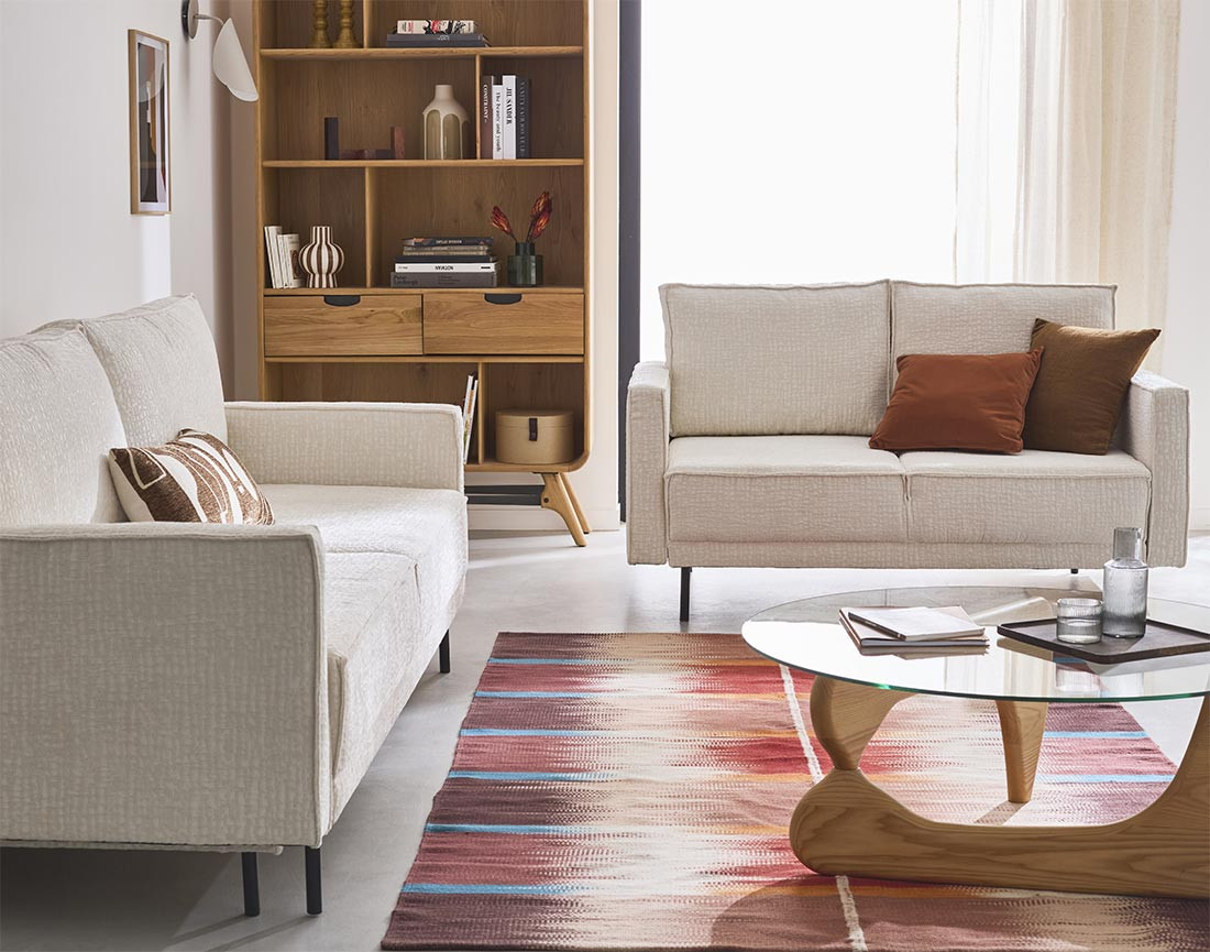 Canapé droit 3 places convertible avec coffre en tissu velours relief Charlie Canapé droit 3 places convertible avec coffre en tissu velours relief Charlie