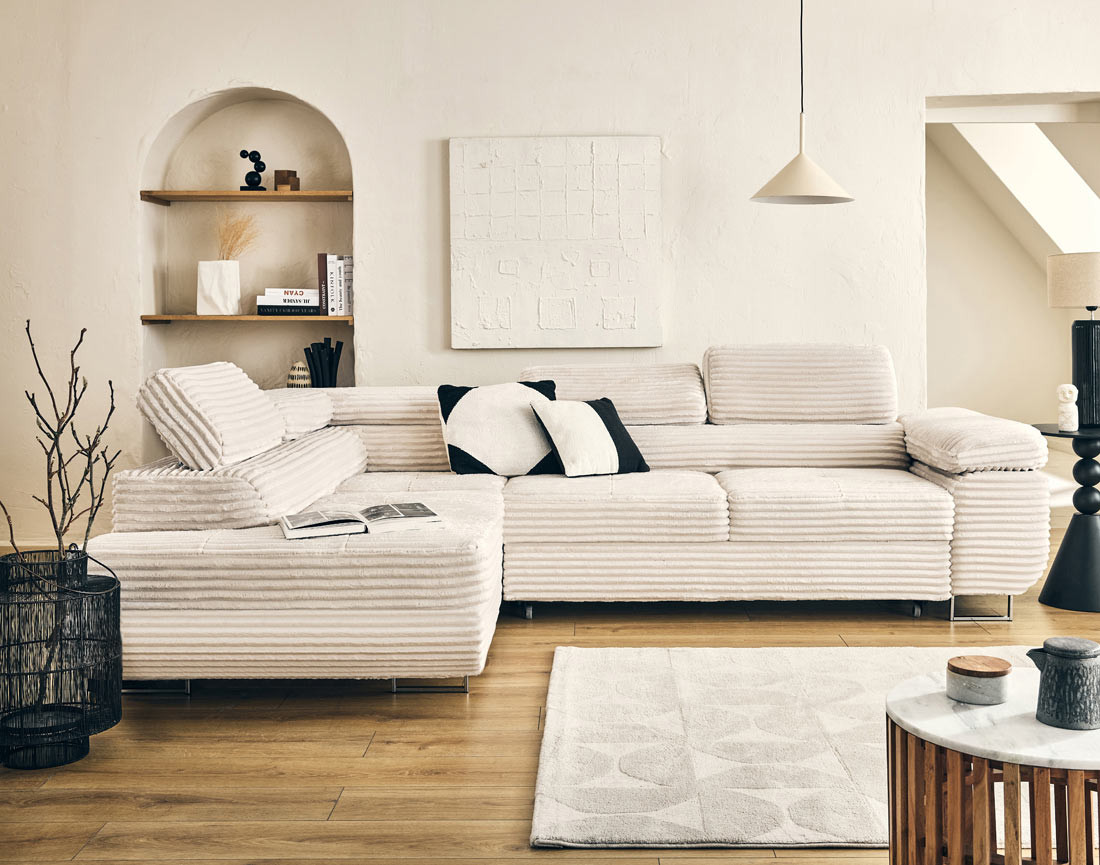 Canapé d'angle gauche 5 places convertible avec coffre et têtières en velours côtelé grosses côtes Zaria Canapé d'angle gauche 5 places convertible avec coffre et têtières en velours côtelé grosses côtes Zaria