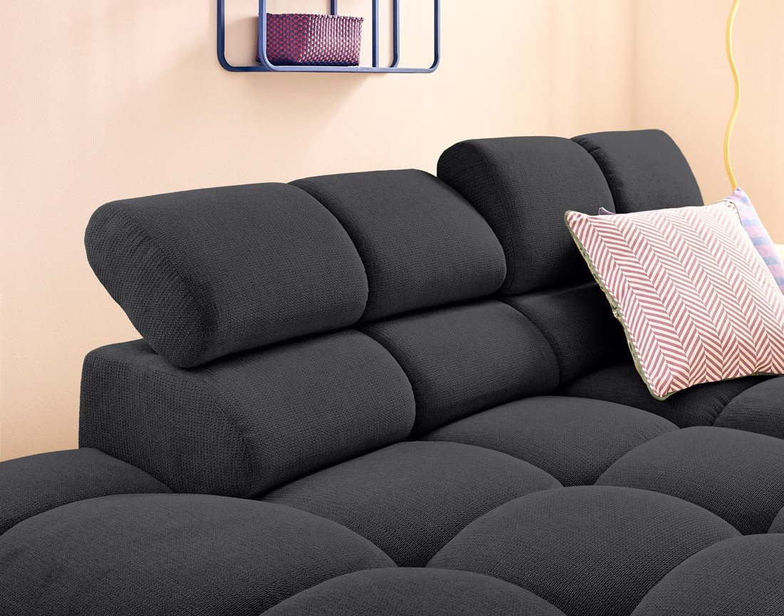 Canapé d'angle gauche 4 places avec têtières réglables en tissu texturé Matera