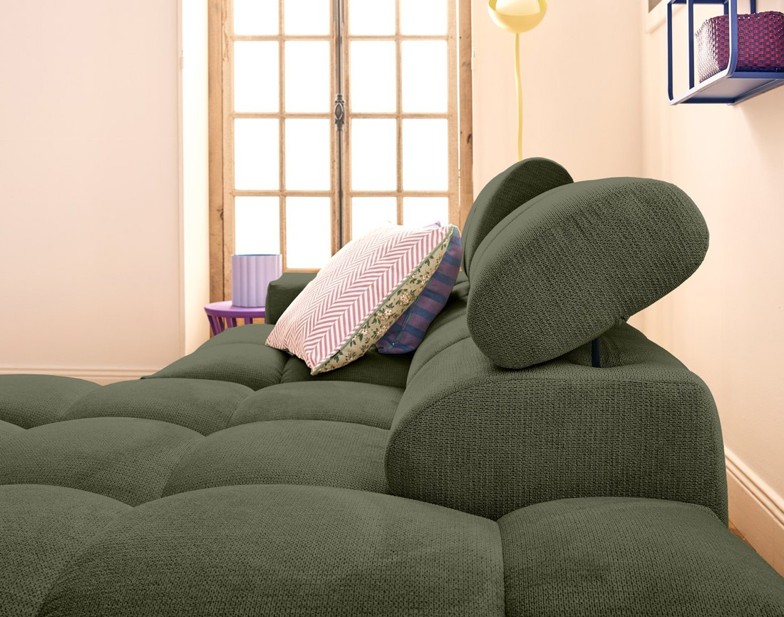 Canapé d'angle droit 4 places avec têtières réglables en tissu texturé Matera