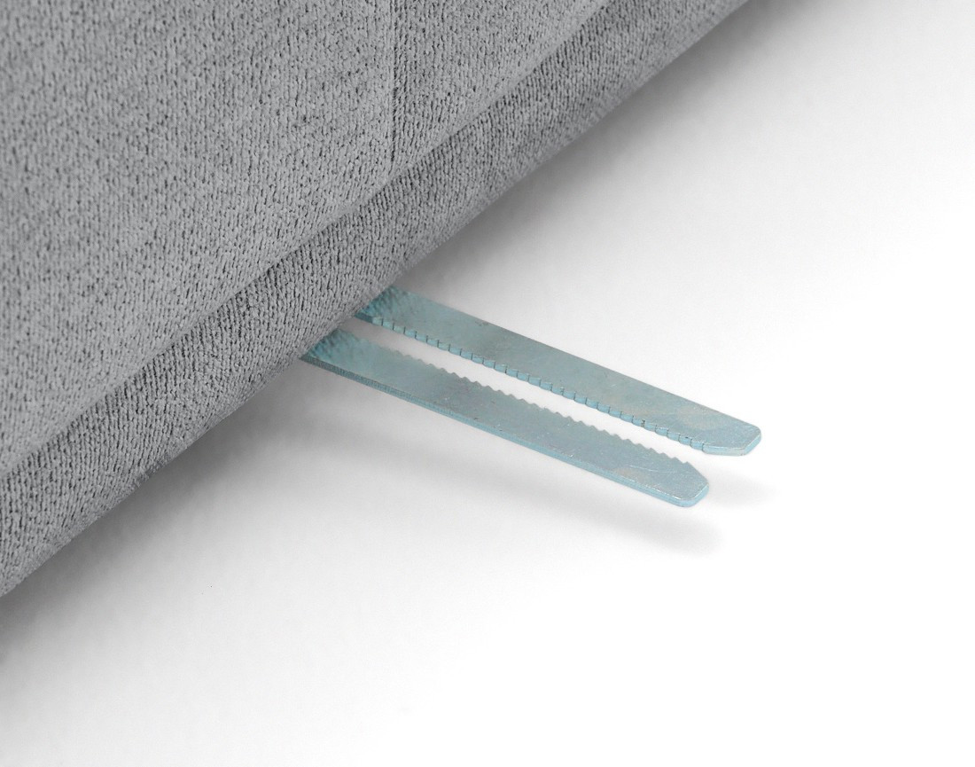 Canapé d'angle droit 4 places avec têtières réglables en tissu texturé Matera