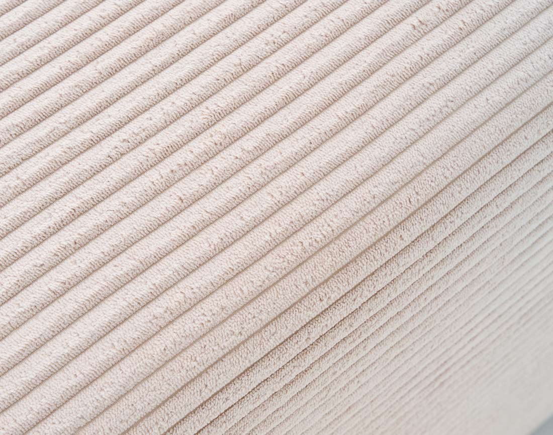 Fauteuil en velours côtelé Garance