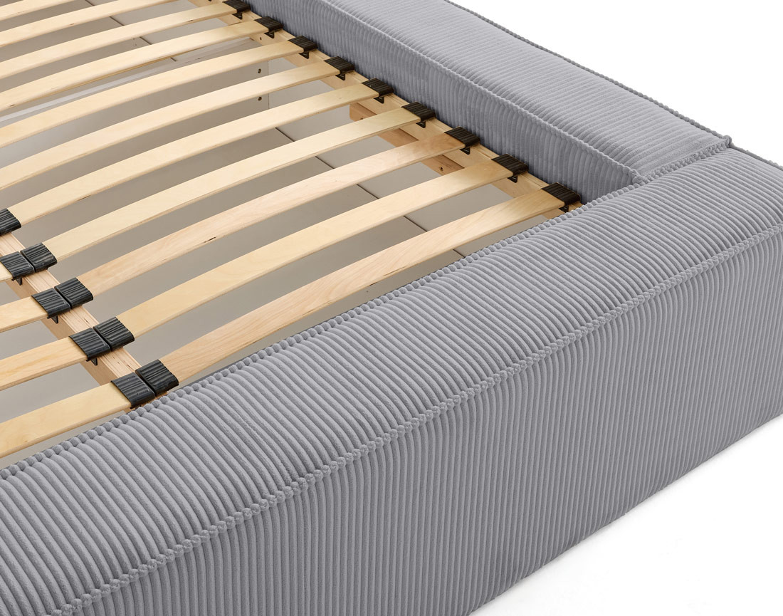 Lit coffre 140x190 cm sommier inclus en velours côtelé Stella Lit coffre 140x190 cm sommier inclus en velours côtelé Stella