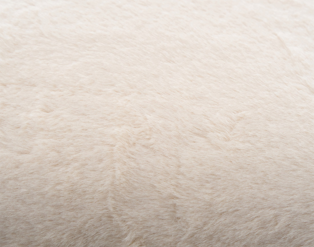 Coussin en fausse fourrure 60x60 cm Oscar