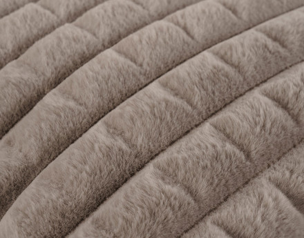 Coussin en fausse fourrure 45x45 cm Sweety