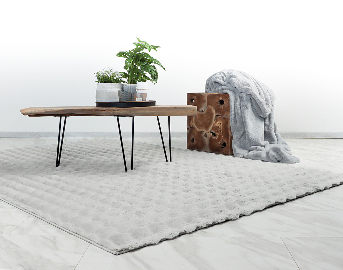 Tapis 160x230 cm en fausse fourrure Sweety