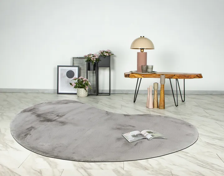 Tapis organique fausse fourrure gris Joy