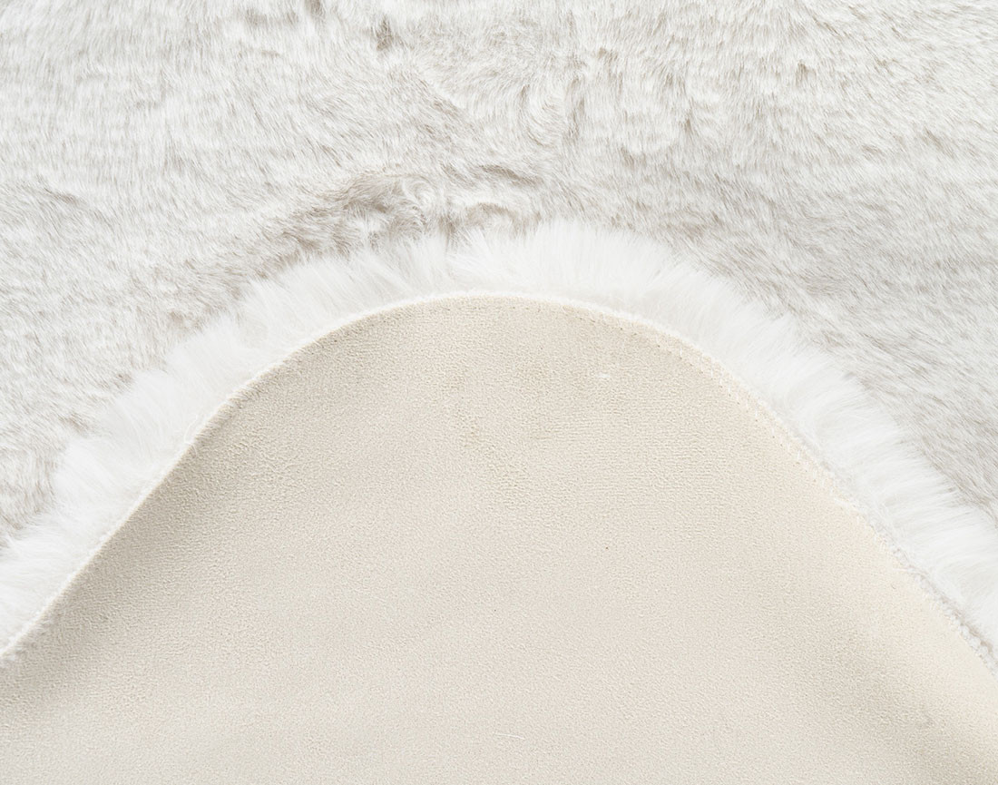 Tapis organique fausse fourrure blanc Bear