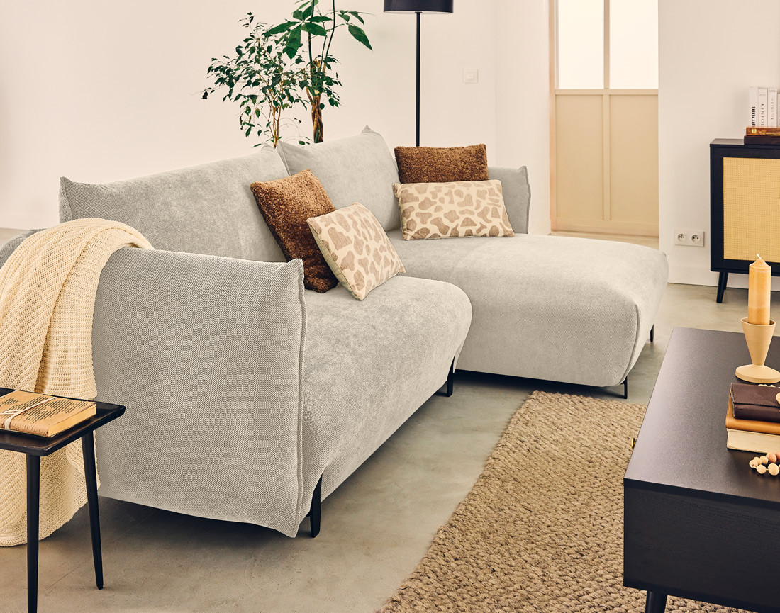 Canapé d'angle droit 4 places convertible avec coffre en tissu Gianni Canapé d'angle droit 4 places convertible avec coffre en tissu Gianni