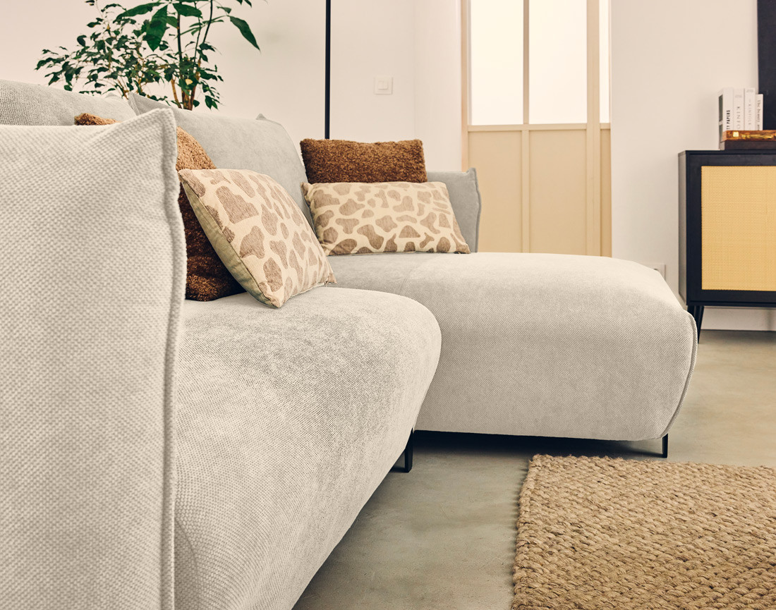 Canapé d'angle droit 4 places convertible avec coffre en tissu Gianni Canapé d'angle droit 4 places convertible avec coffre en tissu Gianni