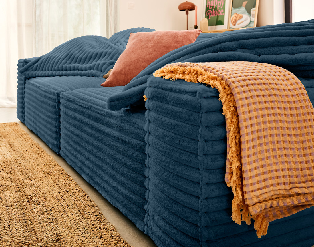 Canapé droit 3 places avec double méridienne en fausse fourrure côtelée Richie