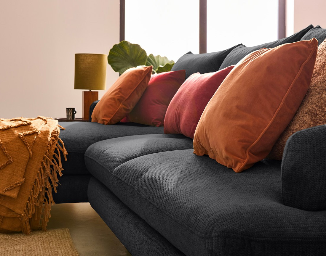 Canapé d'angle gauche 4 places convertible avec coffre en tissu texturé Ninon Canapé d'angle gauche 4 places convertible avec coffre en tissu texturé Ninon