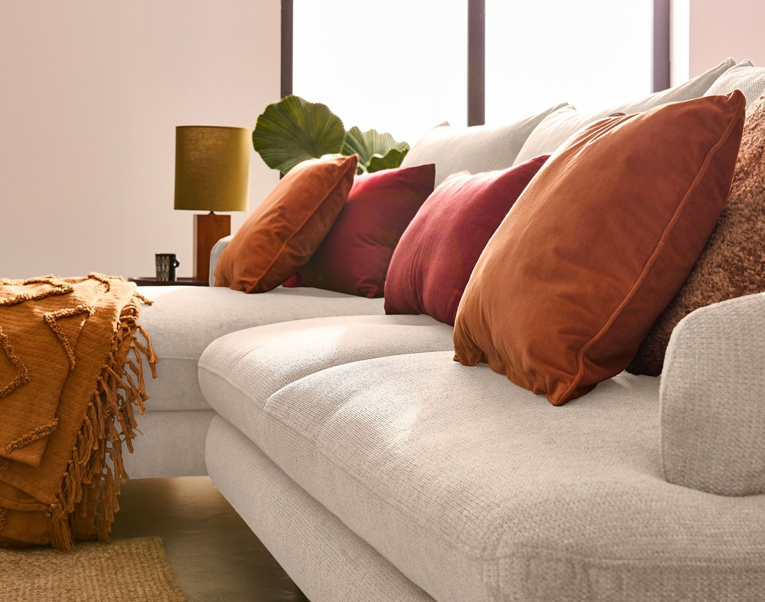 Canapé d'angle gauche 4 places convertible avec coffre en tissu texturé Ninon Canapé d'angle gauche 4 places convertible avec coffre en tissu texturé Ninon