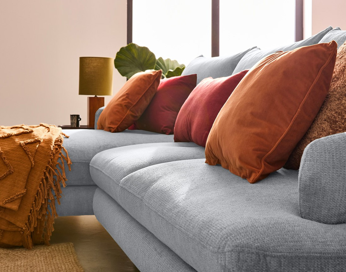 Canapé d'angle gauche 4 places convertible avec coffre en tissu texturé Ninon Canapé d'angle gauche 4 places convertible avec coffre en tissu texturé Ninon