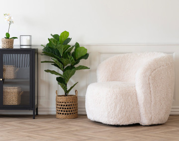 Fauteuil en fausse fourrure...