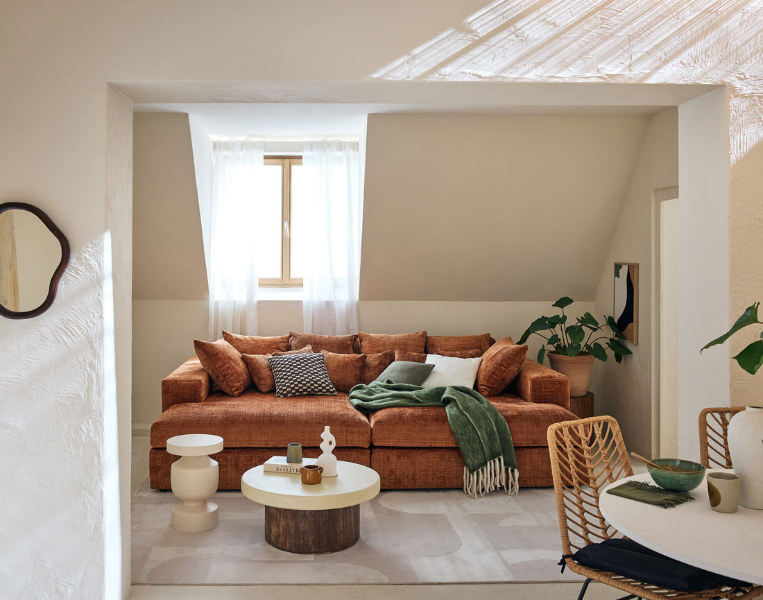 Canapé droit 4 places avec double méridienne en velours texturé Collins