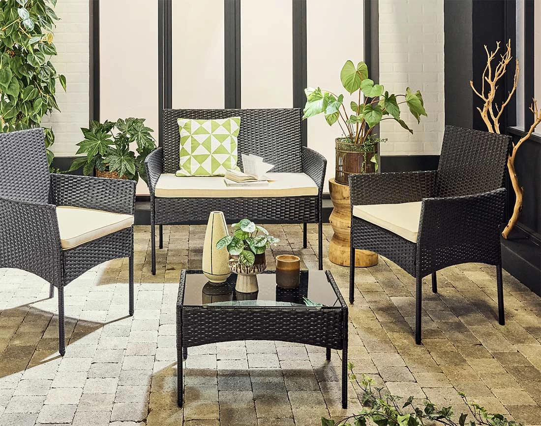 Salon bas de jardin 4...