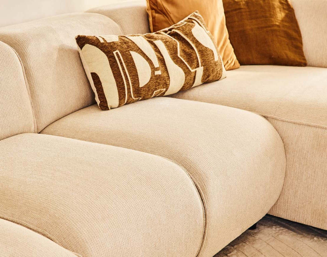 Canapé modulable panoramique d'angle gauche 7 places en tissu texturé Suaro Canapé modulable panoramique d'angle gauche 7 places en tissu texturé Suaro