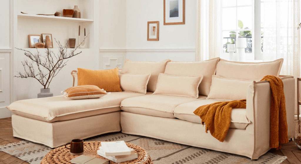 Comment imperméabiliser son canapé efficacement ? – DecoHousse