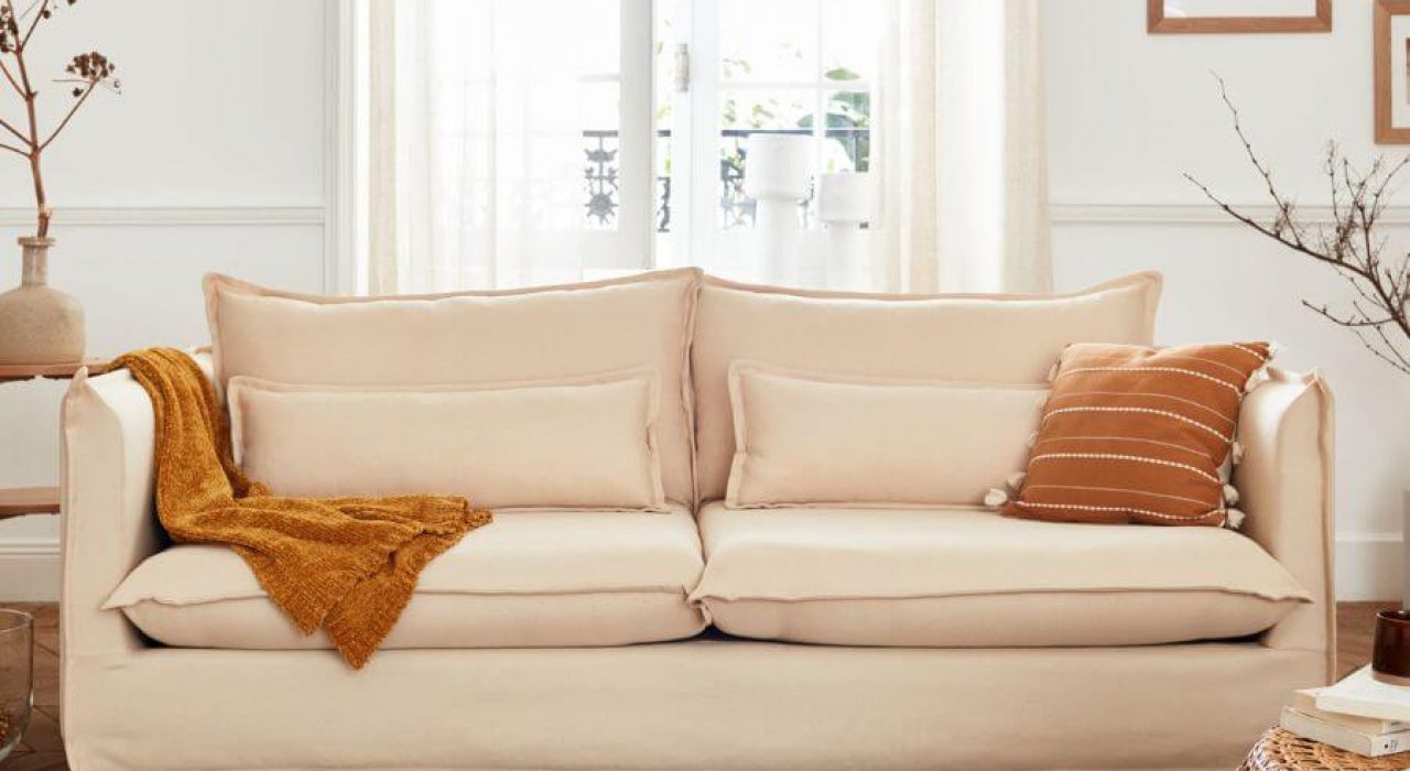 Comment entretenir et nettoyer un canapé déhoussable sans machine ?