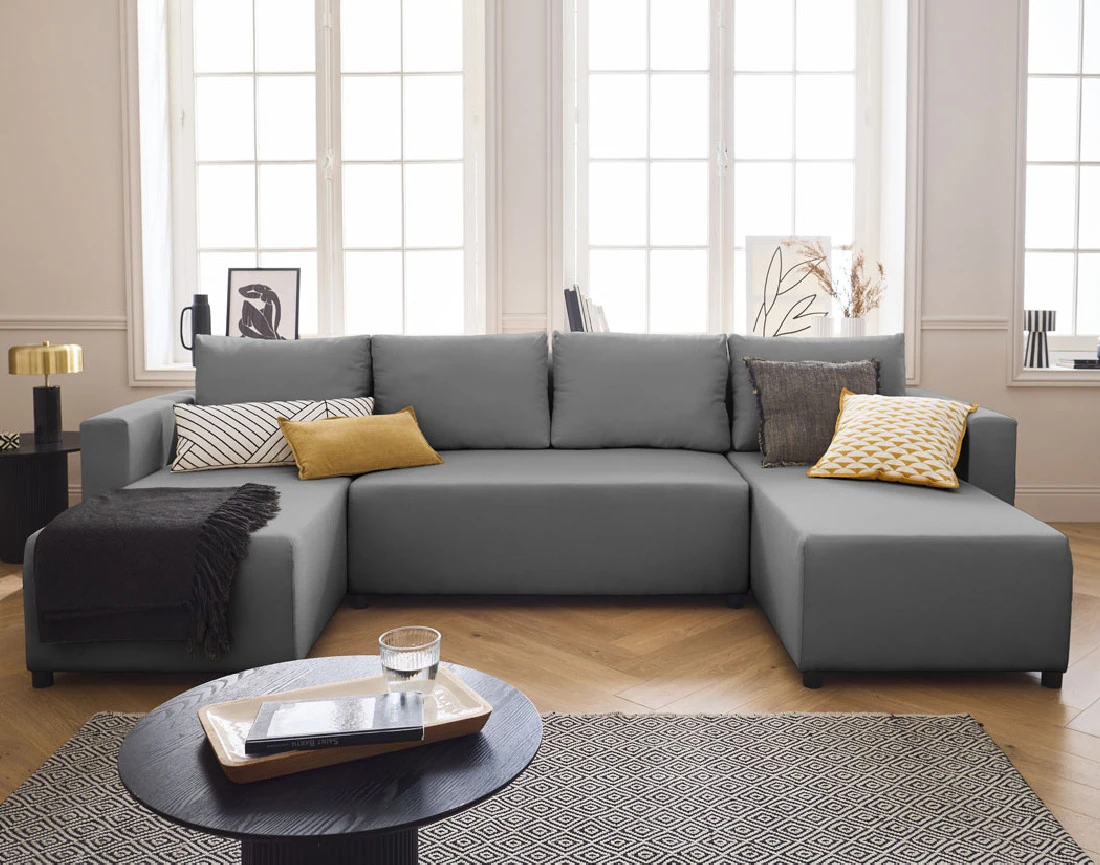 canape-gris-fonce-coussins-moutarde-beige.webp
