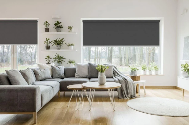 Des stores occultants sur-mesure pour créer de l’obscurité dans votre intérieur